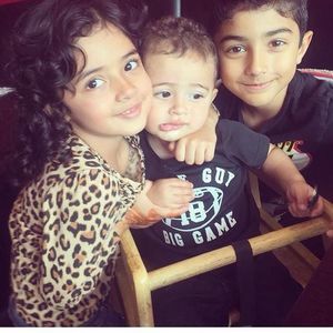 Meet your Posher, Chazia